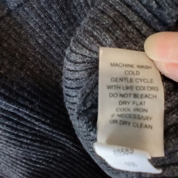 Cable & Gauge women's Large gray short sleeve peplum sleeve sweater - Picture 6 of 7